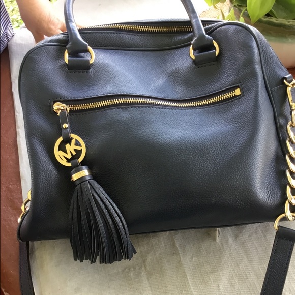 Michael Kors Handbag 🌟 - Picture 4 of 8